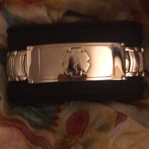 Medical allergy bracelet